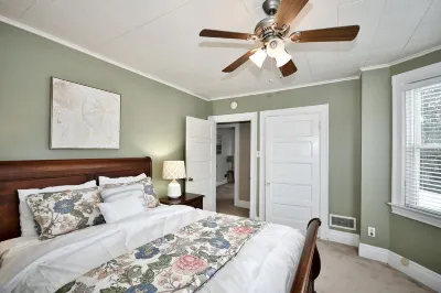 Peaceful Getaway in a Quiet Walking Neighborhood Hotels near Settlers Cabin Dog Park