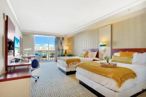 Beachfront Pool and Arcade Access - Luxurious Retreat Hotels in Sunny Isles Beach