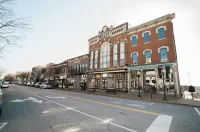 Charming Victorian - Recently Restored, Hawkins' House Upper