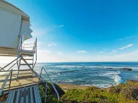 Private Entrance and Back Patio Retreat - Charming Beach Cottage