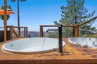 Stunning Valley Views and Cozy Fireplaces - Spectacular Dome Getaway