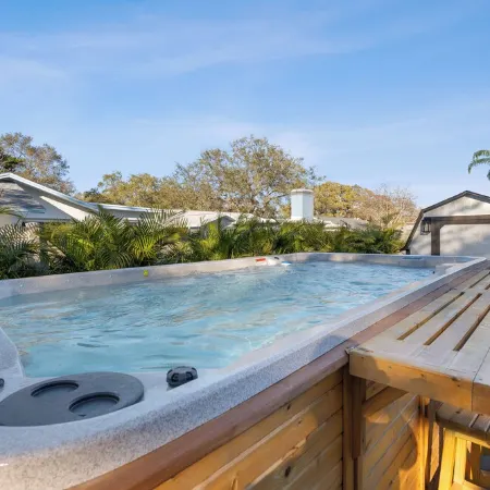 Pool Spa Eden • 12 Min to Beach • Private Fenced Yard • Relaxing Getaway