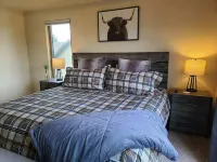 Scenic Balcony and Cozy Gas Fireplace - Spacious Mountain Retreat