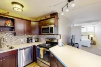 Updated Hale Ono Loa condo with ocean-view lanai and pool Hotels in Napili-Honokowai