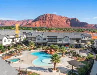 Poolside Oasis with Nintendo Switch and Amenities - Stunning Red Rock Retreat