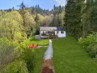Big Lake Waterfront Retreat - 山景