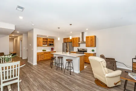 Cozy Retreat with Modern Amenities - Charming Vacation Oasis