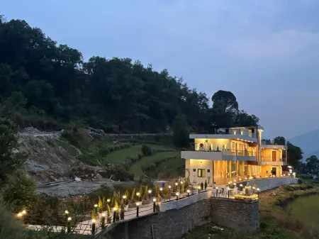 Yashasvi Himalayan resort