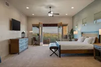 Hot Property/Foothills/Heated Pool/Spa/Sleeps16+