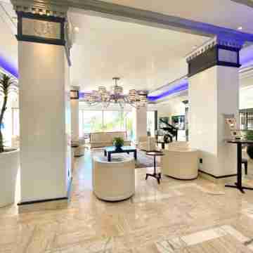Renovated Oceanfront Condo at Ocean Manor:Private Beach,Tiki Bar,Fort Lauderdale Others