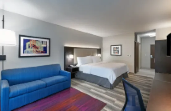 Holiday Inn Express & Suites PURCELL by IHG โรงแรมใน