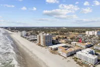 2BR Mariners Cove | Pool|Steps to Beach|Low Floor! Hotels in Horry County