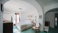 Villa con piscina con 8 camere matrimoniali ad Anacapri, by La Canostra Capri