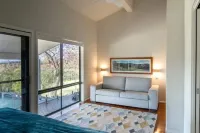 Wine Country Villas - Jacuzzi