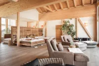 Post Seefeld - Wellnesshotel Tirol فنادق في Gemeinde Seefeld in Tirol