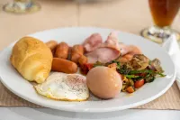 Four Seasons Hotel - breakfast