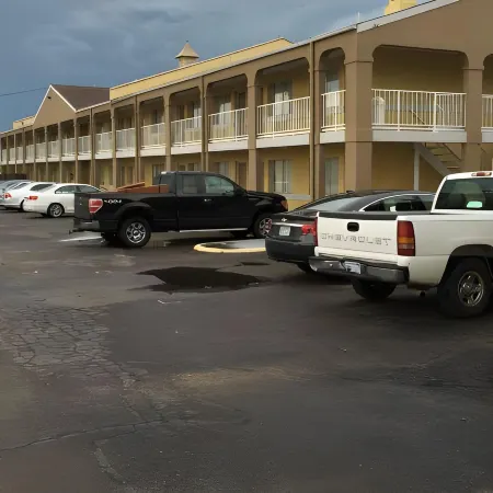 Red Lion Inn & Suites Junction City
