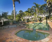 Fairway Motor Inn - Beach