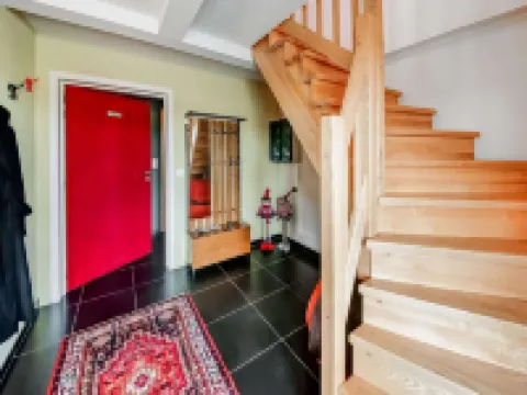 Green Hillside Apartment-Petit Wilogne