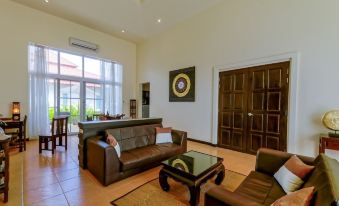Bali Style 2 Bedroom Villa with Pool - B99