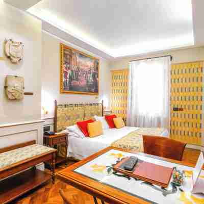 Art Hotel Commercianti Rooms