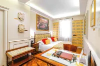 Art Hotel Commercianti Hotels near Via Rizzoli