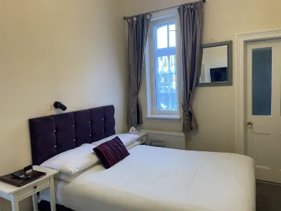 Diamonds Inn Hotels in York