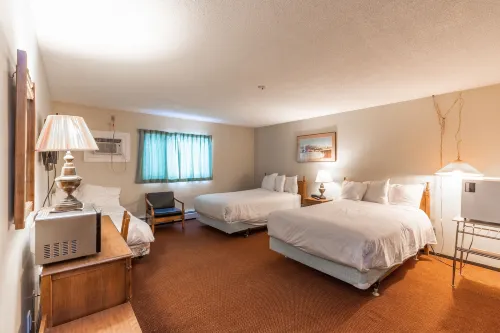 Englehart Motel Hotels in Earlton