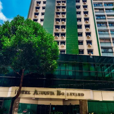 Hotel Augusta Boulevard Hotels near Augusta Theatre