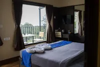 Dolphin Nose Retreat