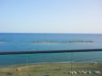 On the Beach Penthouse by TrulyCyprus - Parkering
