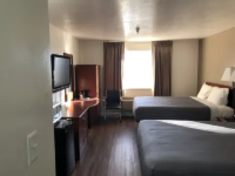 Ameri-Stay Inn & Suites Hotels in Sunset