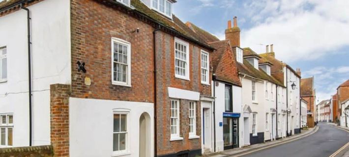 Charming 3Bd Townhouse Right in the City Centre Ξενοδοχεία στην πόλη Chichester