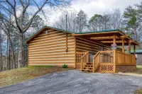 Hilltop Hideaway 3 Bedroom Cabin by RedAwning Hotel di Sevier County