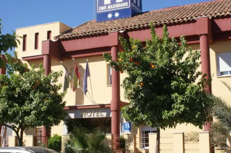 Maximiano Herculeo Отели рядом со станцией Estación De Córdoba Central (Ave)