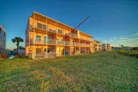 Oceanfront Condo w Private Balcony Pool Tennis Bubbly Blew by AvantStay