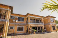 Amakhosi Hotel - Balcony