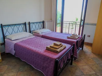Villa Merola Hotel dekat Cira Salimbene Azienda Agricola