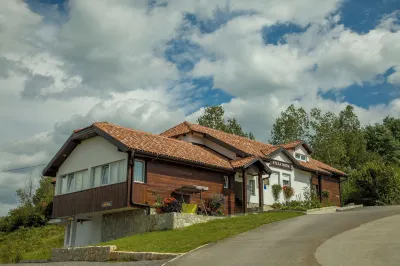 Tourist Center Marko Hôtels à : 