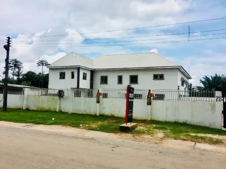 Cossy Hotel & Suite Отели в г. Агбор