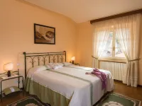 Farmhouse Umbria-Tuscany with Pool - Homestays