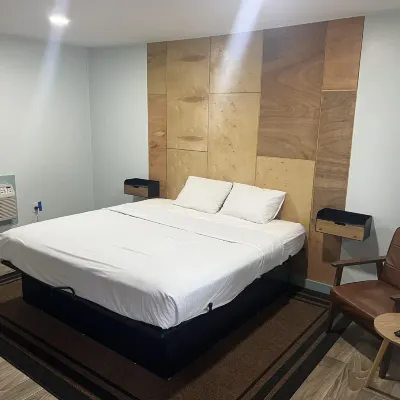 Inn on 17 Các khách sạn gần Nhà máy chưng cất Ghost Coast