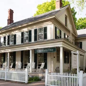 OneSixtyFive, the Inn on Park Row