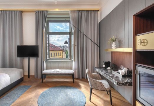 아드레즈의 못틀 하우스