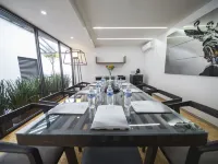 Suites Rio Elba Hotels near Torre Mayor