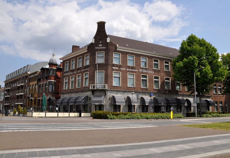 hotel overview picture
