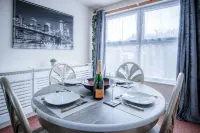 Fulke Street - 2 Bedroom Apartment - Milford Haven - Apartments
