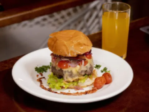 Cancún Hotel by H Hotéis - Airport Hotels in Taguatinga