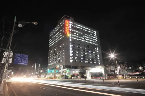 โรงแรมยองอินเซ็นทรัล ซีโอแรป - ที่มีที่จอดรถ