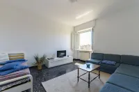 Joivy Family Flat Terrace & Parking Near Beach - Wifi